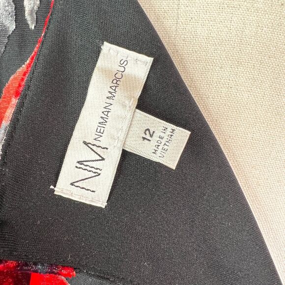 Neiman Marcus | Flocked Velvet Red and Cream and Black Dress | Sz 12 - Picture 8 of 14